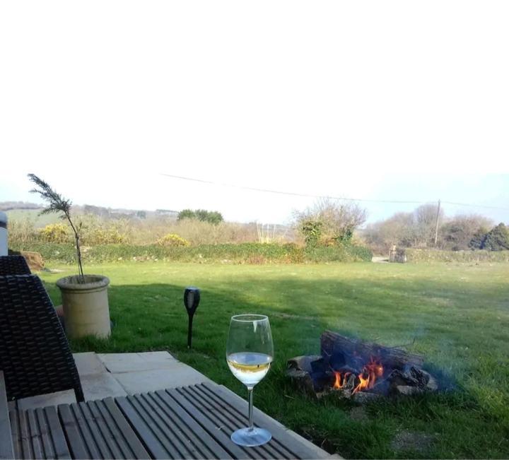 Treguth Glamping Unique Experience - Themed Huts Hotel Saint Day Kültér fotó