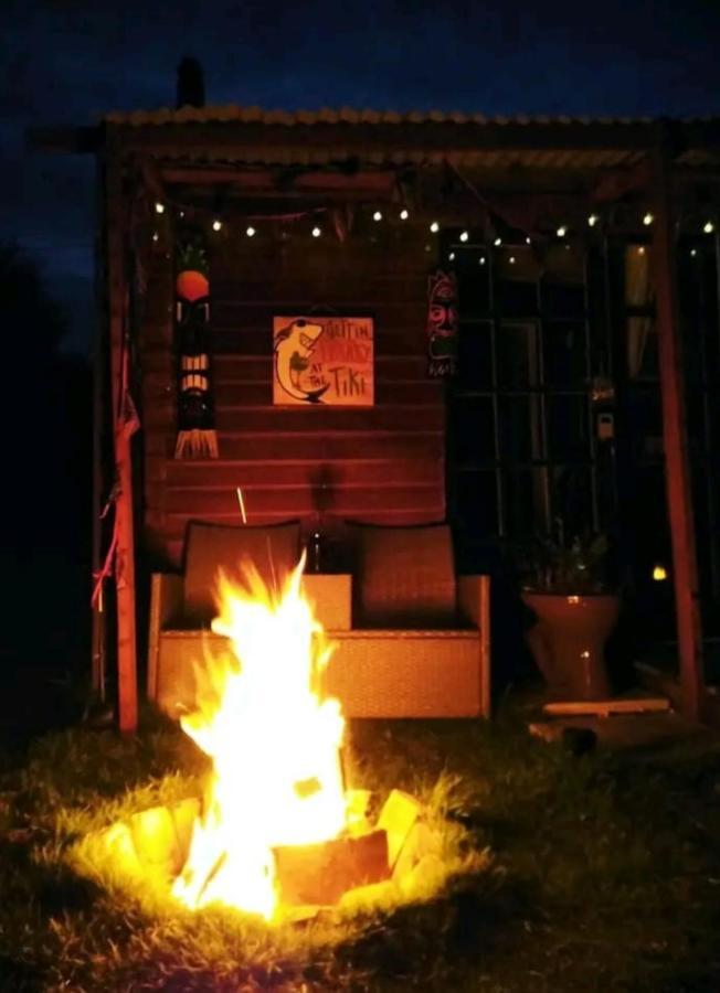 Treguth Glamping Unique Experience - Themed Huts Hotel Saint Day Kültér fotó