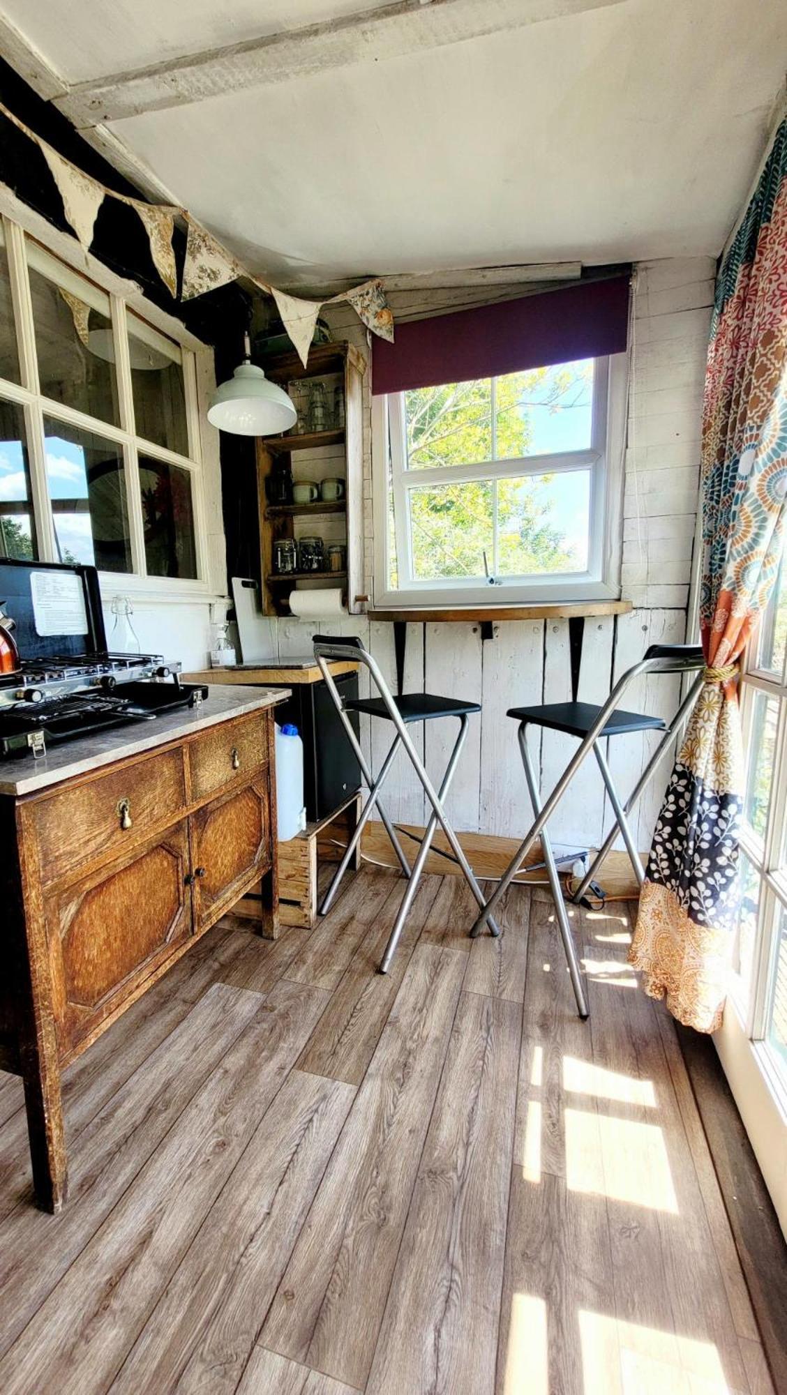 Treguth Glamping Unique Experience - Themed Huts Hotel Saint Day Kültér fotó