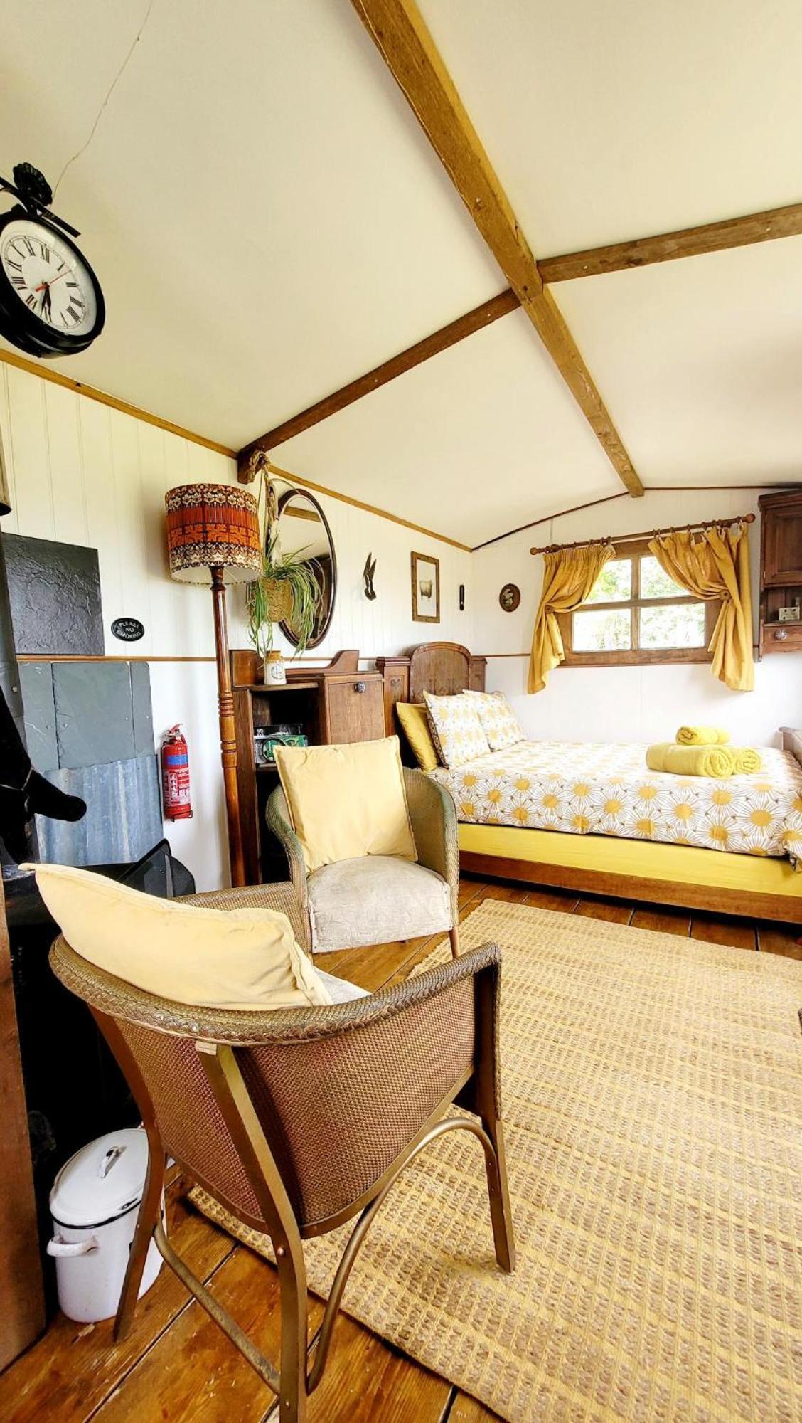 Treguth Glamping Unique Experience - Themed Huts Hotel Saint Day Kültér fotó