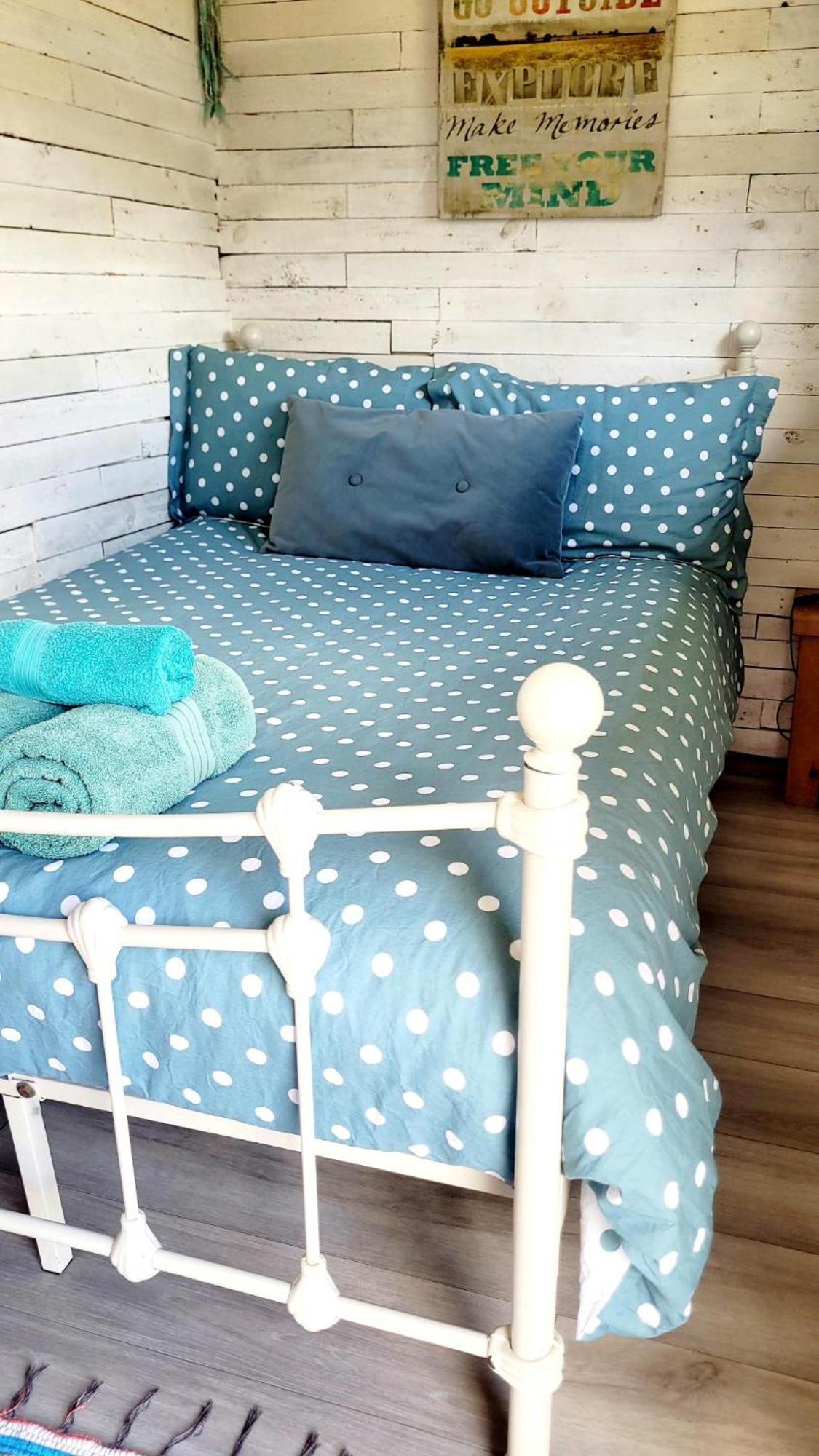 Treguth Glamping Unique Experience - Themed Huts Hotel Saint Day Kültér fotó