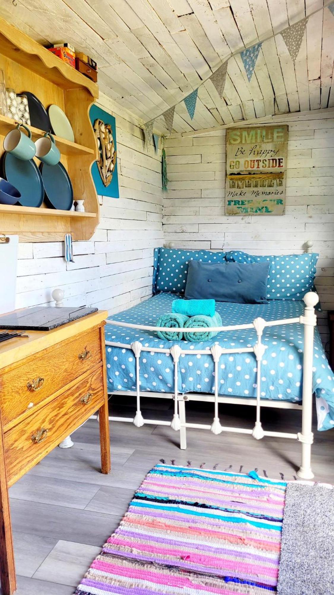 Treguth Glamping Unique Experience - Themed Huts Hotel Saint Day Kültér fotó
